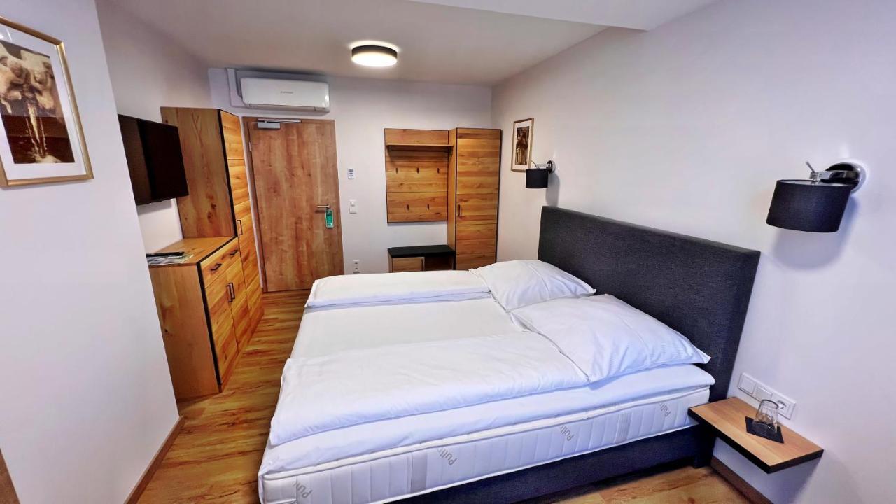Hotel Zu Den Drei Kronen Seligenstadt